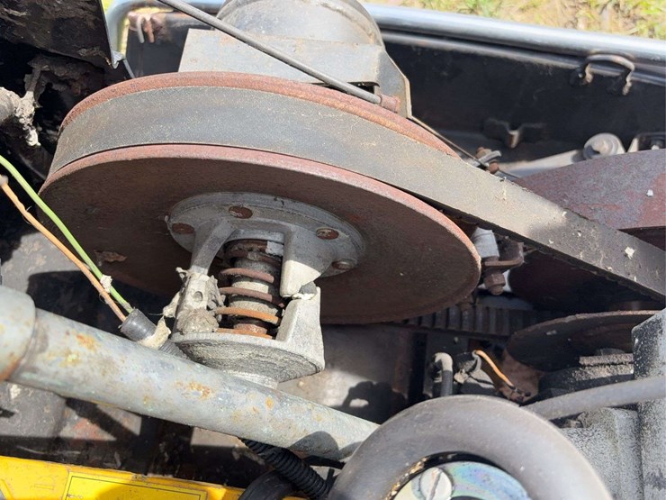 1972-massey-ferguson-300-image-35