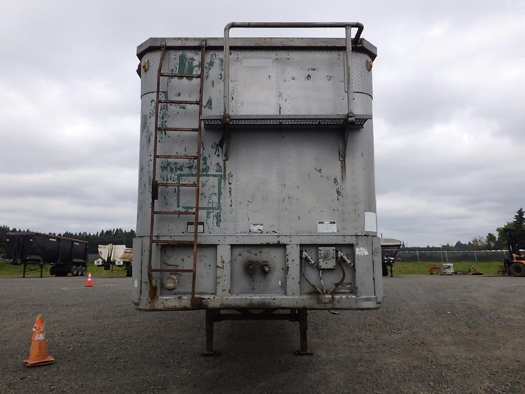 fruehauf-trailer-image-2