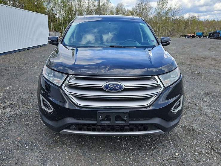 2017-ford-edge-sel-image-8