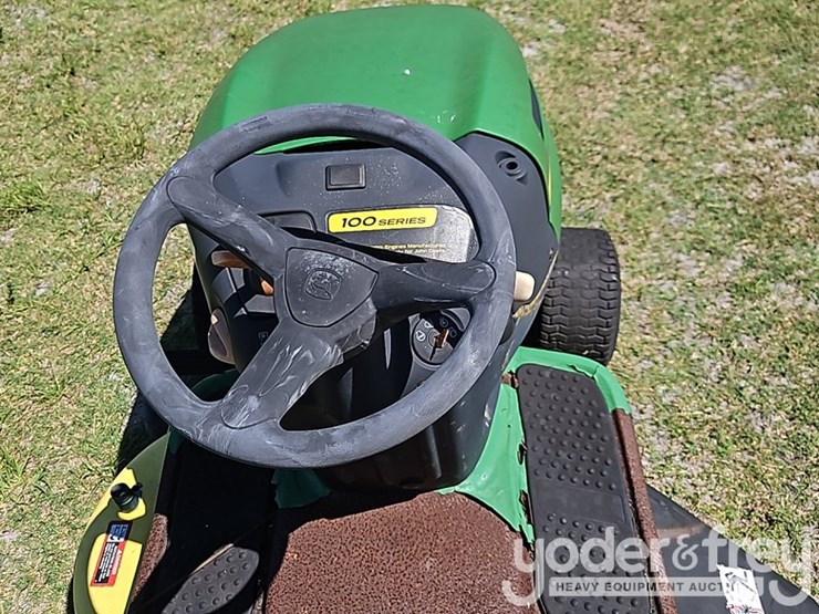 john-deere-102-image-11
