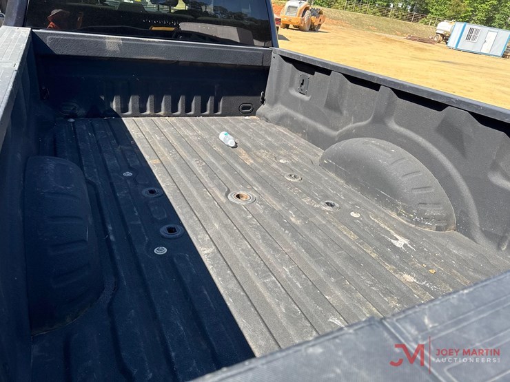 ford-f350-xlt-image-8