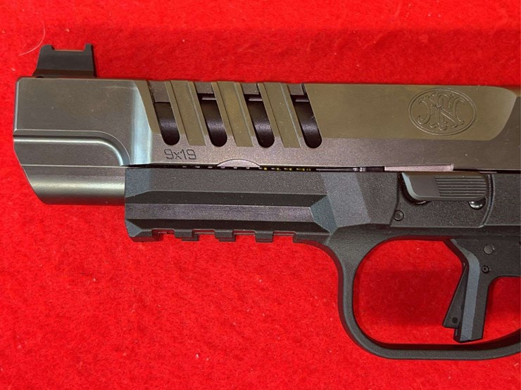fn-509-ls-edge-semi-auto-pistol-9x19mm-image-11