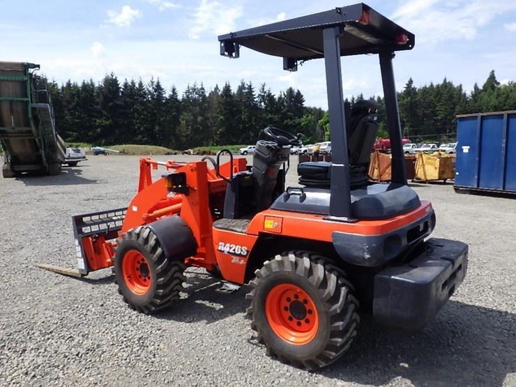 kubota-r420st-wheel-loader-image-7