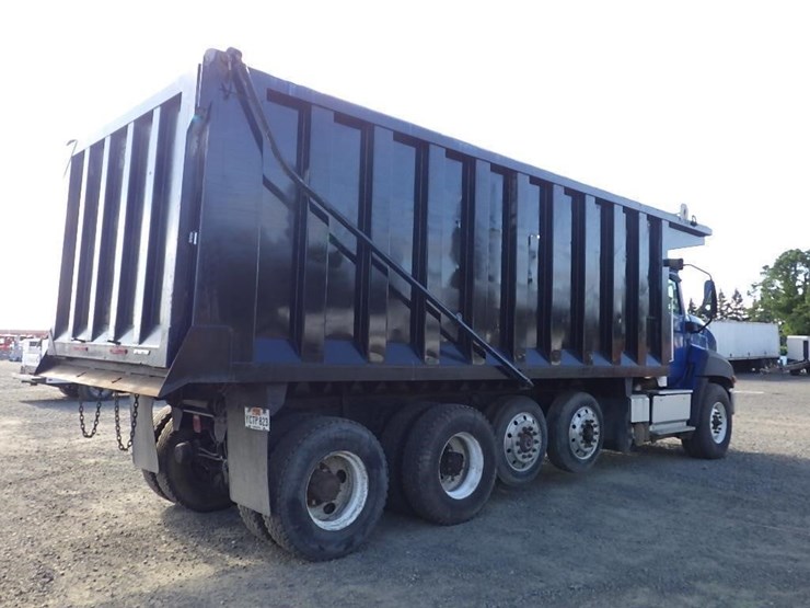 2014-caterpillar-ct660-image-5