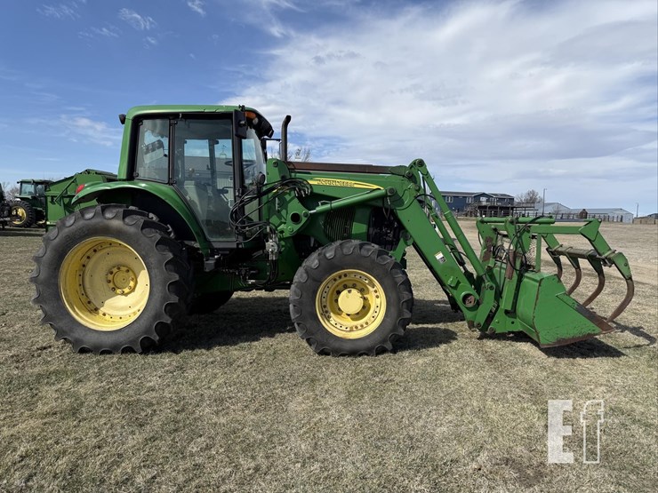 2005-john-deere-7420-image-3