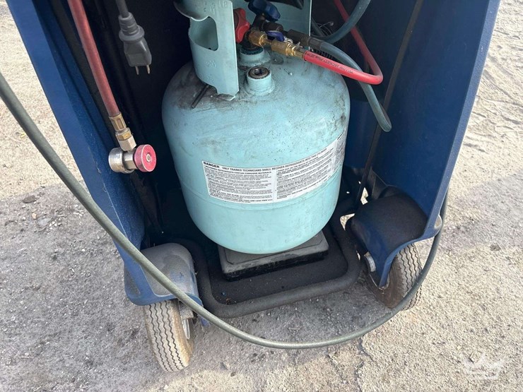yellow-jacket-refrigerant-management-system-image-3