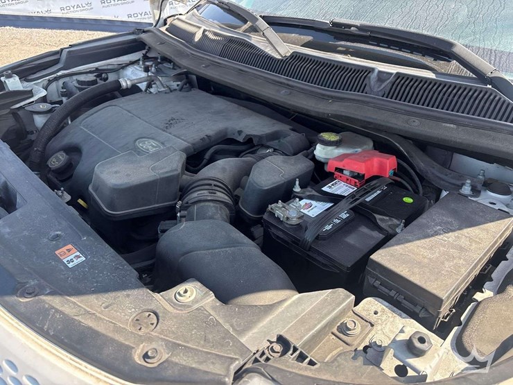 2015-ford-explorer-image-9