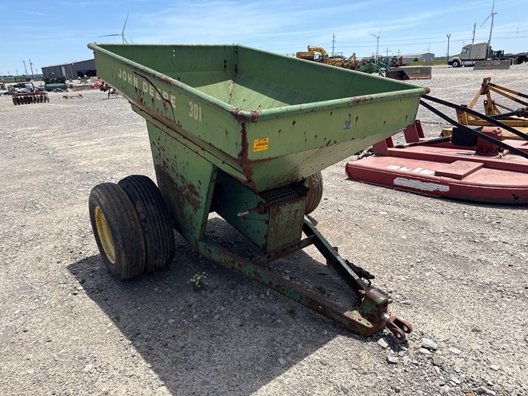 john-deere-301-image-1