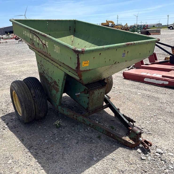 JOHN DEERE 301