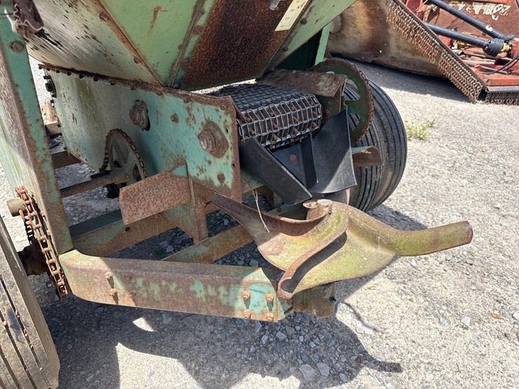 john-deere-301-image-7