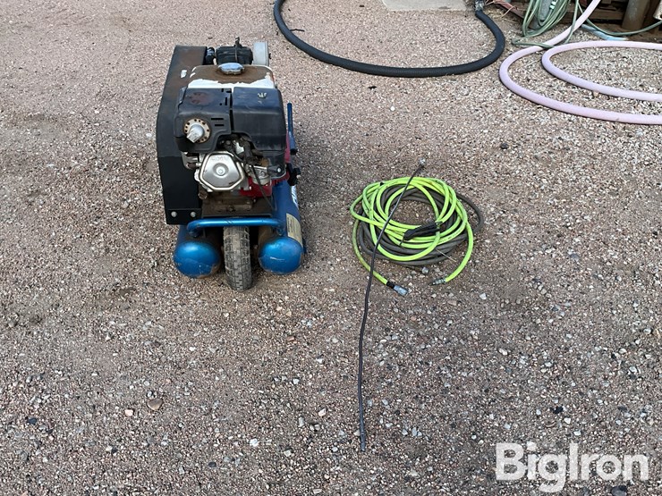 puma-puk-8008g-portable-air-compressor-image-4