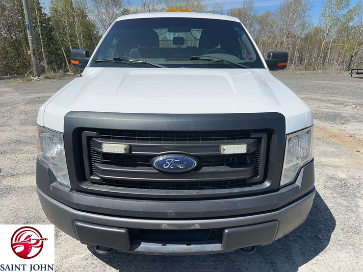 2014-ford-f150-xl-image-2