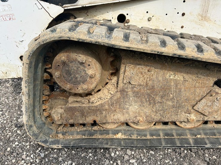 bobcat-t300-image-13