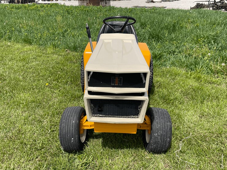 1975-international-cub-image-8
