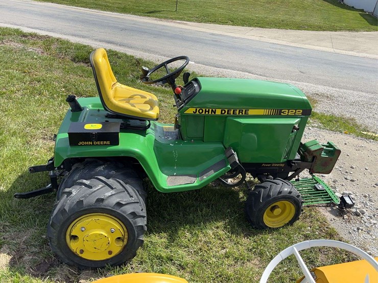 john-deere-322-image-6
