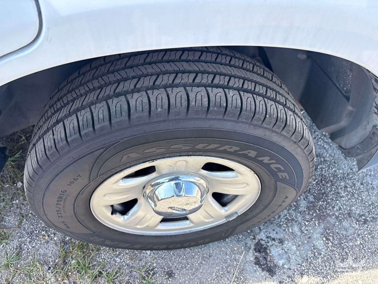 2002-ford-explorer-image-22