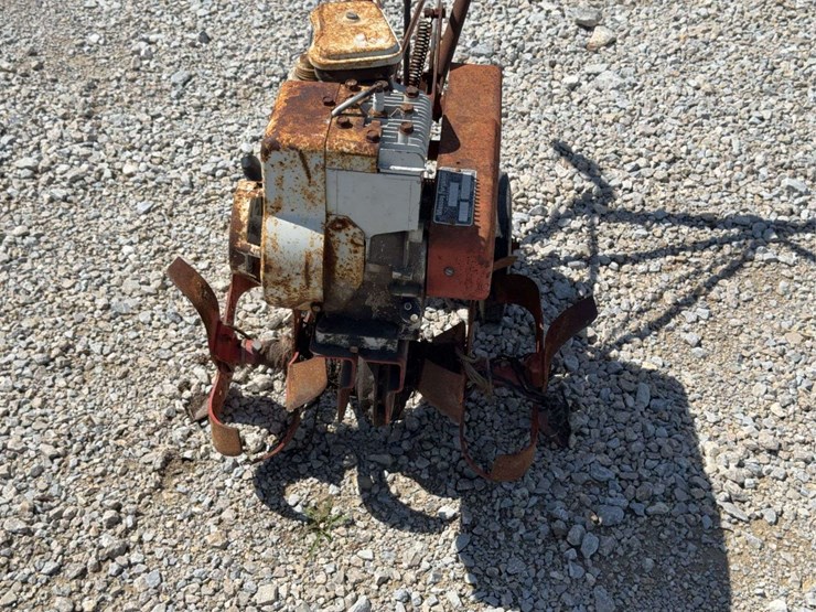 massey-ferguson-253-image-8