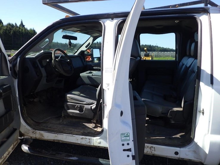2014-ford-f350-image-27