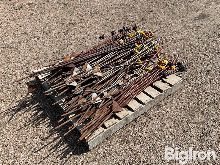 electric-fence-posts-&-insulators-image-1