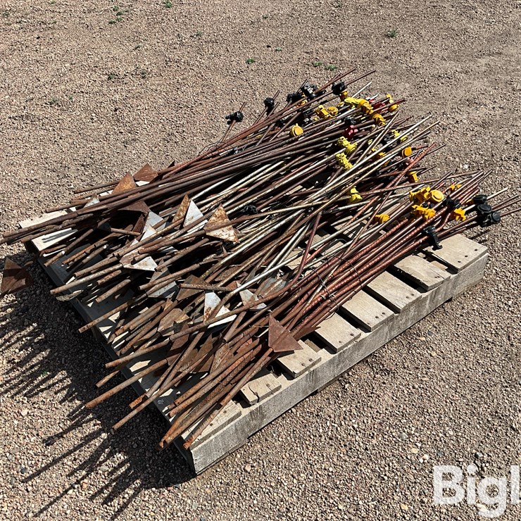 Electric Fence Posts & Insulators