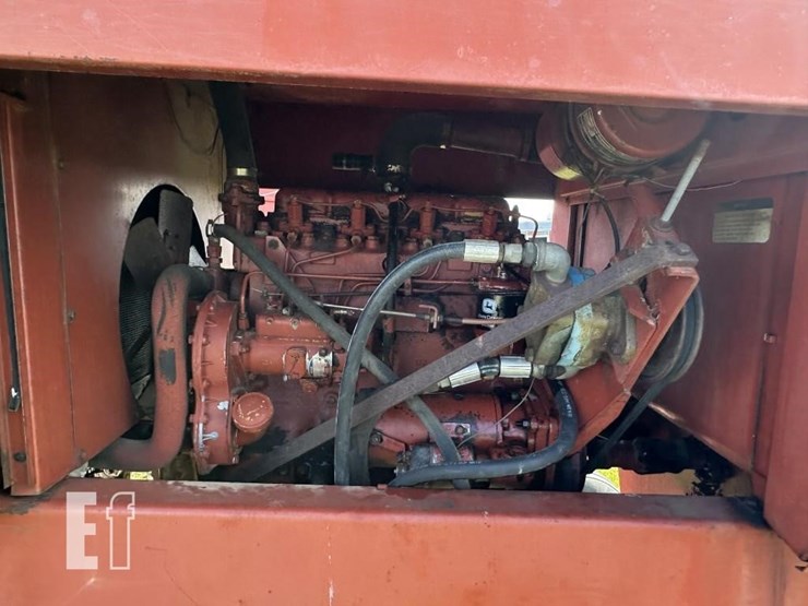 hesston-6650-image-10