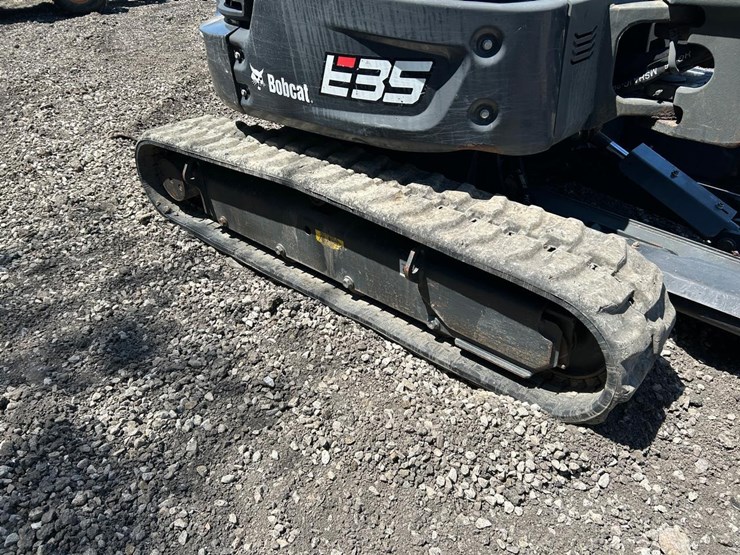 2020-bobcat-e35i-image-11
