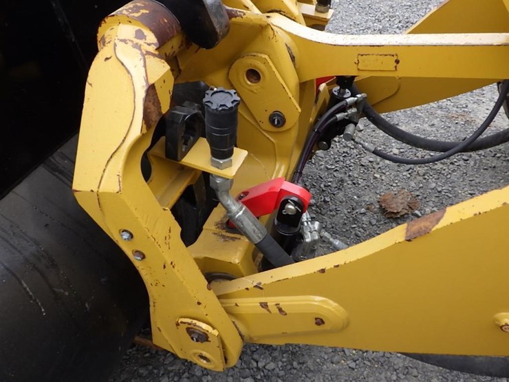 2022-caterpillar-930m-image-29