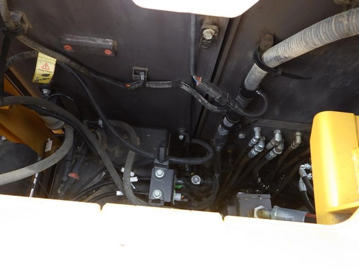 2018-volvo-ecr235el-image-59
