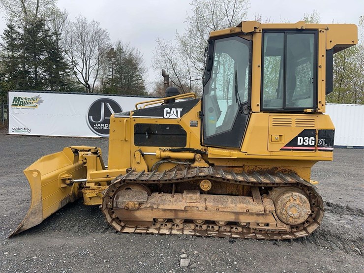 2006-caterpillar-d3g-xl-image-8