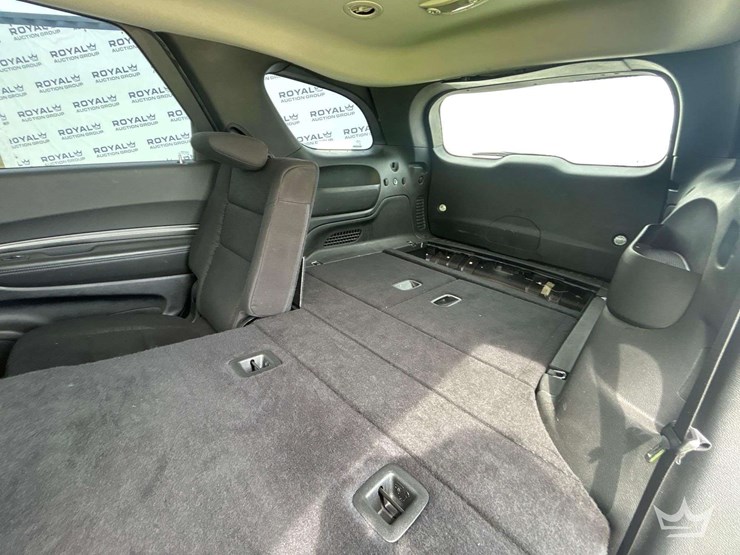 2021-dodge-durango-image-23