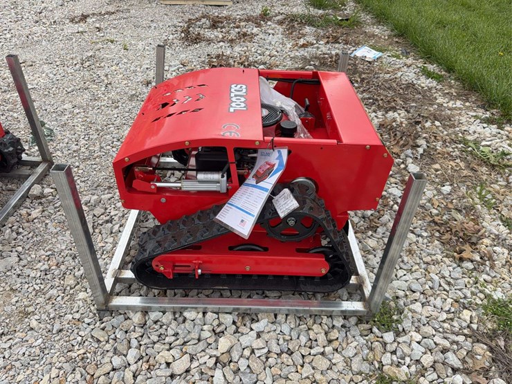 2026-mms-ms800-tracked-mower-image-2