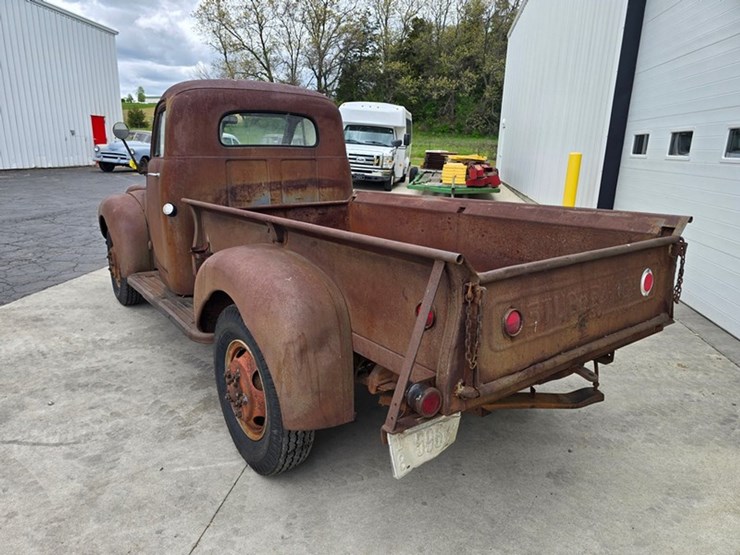 #31-•-1948-studebaker-m15-pick-up-truck-image-3