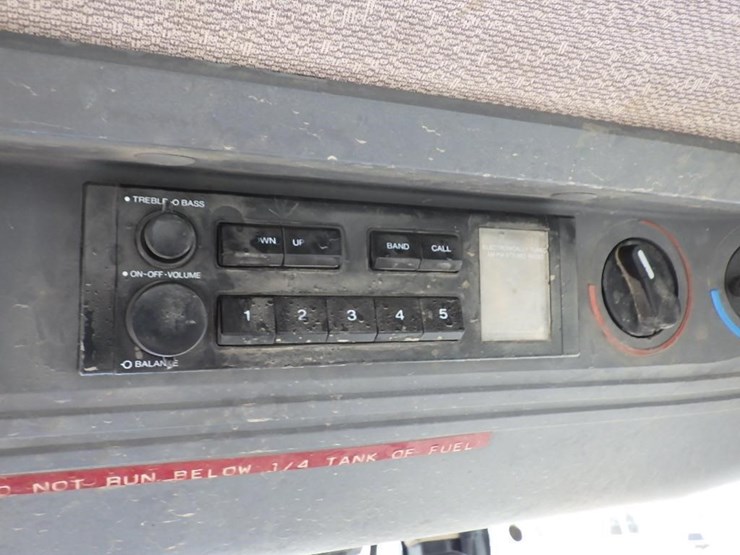 ford-8340-image-47