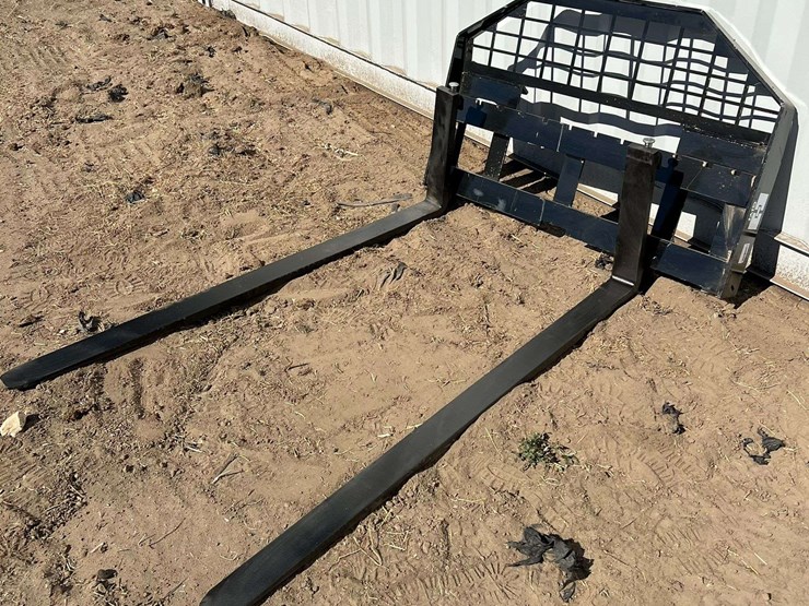 60"-skid-steer-forks-(new/unused)-image-1