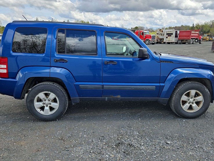 2009-jeep-liberty-image-6