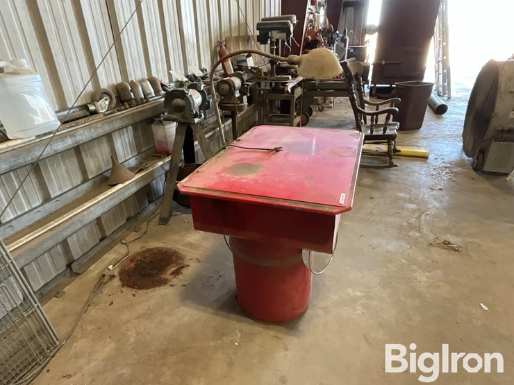 mc-parts-cleaning-table-image-4