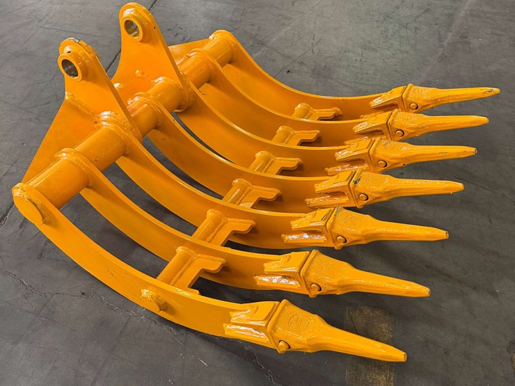 caterpillar-305-image-1