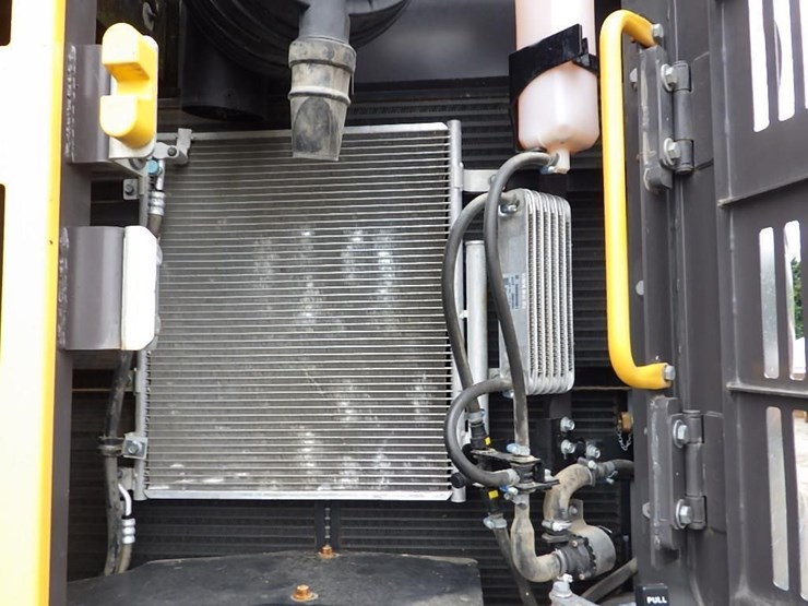 2018-volvo-ecr235el-image-9