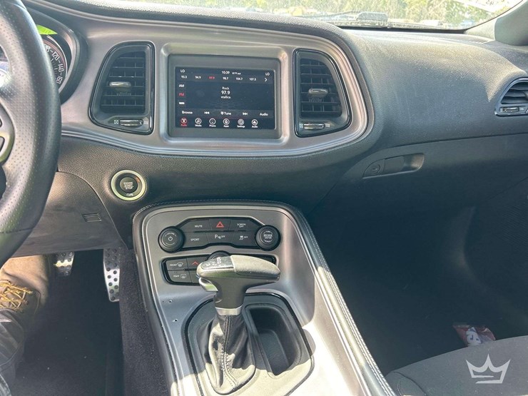 2023-dodge-challenger-coupe-image-17