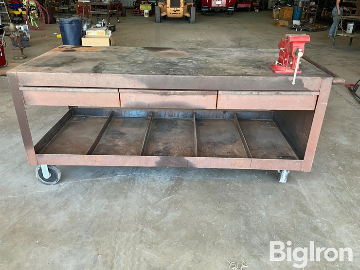 40”x88”-rolling-work/storage-bench-image-2