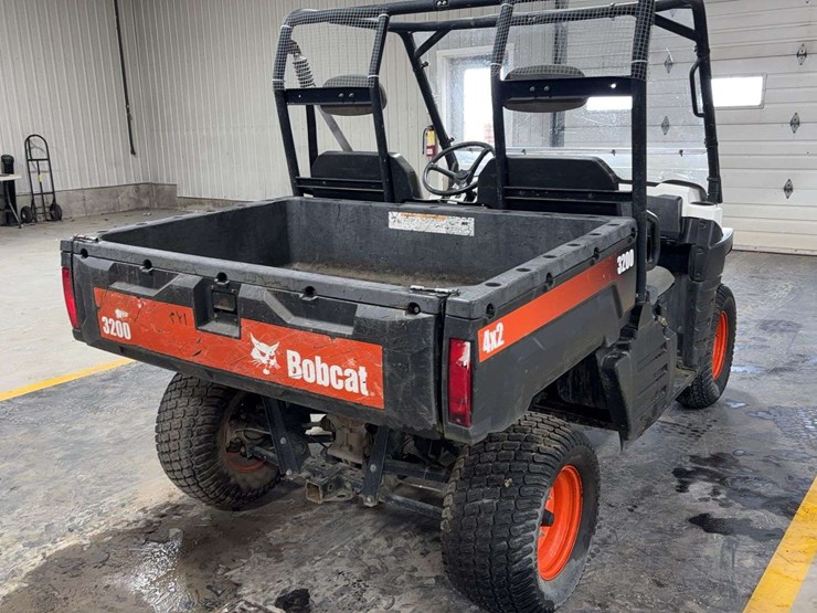 2011-bobcat-3200-image-3