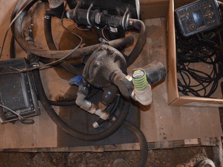 sprayer-parts,-hydraulic-pump,-raven-controller-parts,-image-1
