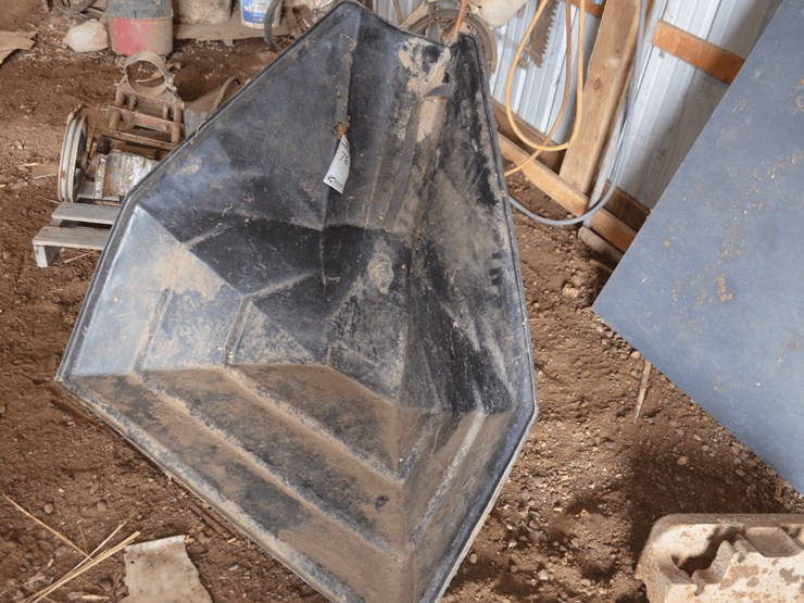 poly-hopper-boot-for-grain-auger-image-2