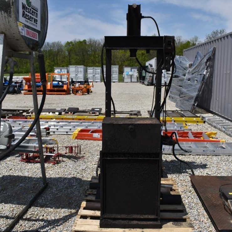 HYDRAULIC PRESS 45504