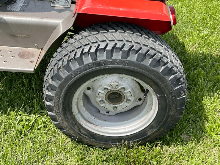 1972-massey-ferguson-12-image-18