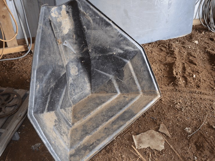 poly-hopper-boot-for-grain-auger-image-1