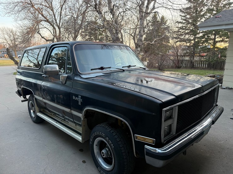 1985-chevrolet-suburban-image-9