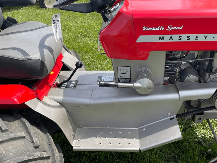 1976-massey-ferguson-10-image-27