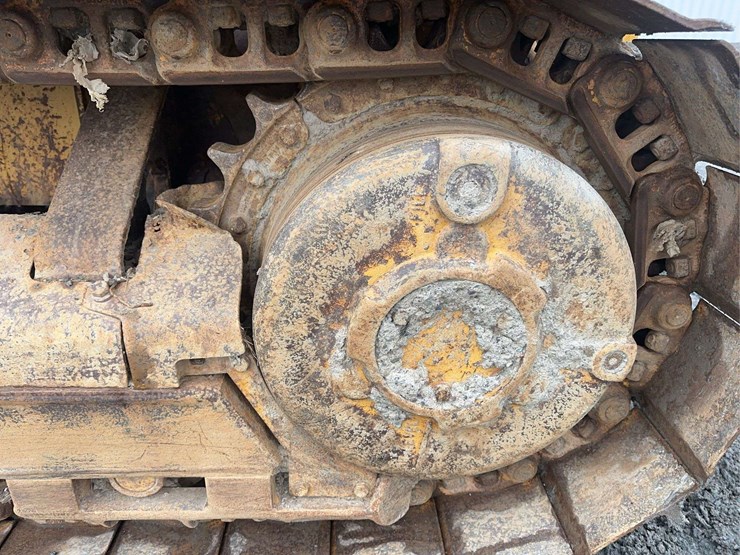 2006-caterpillar-d3g-xl-image-12
