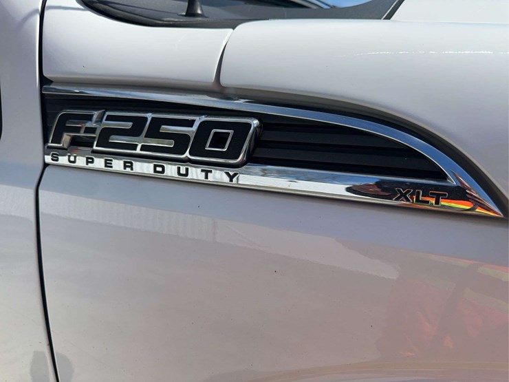 2012-ford-f250-xlt-image-13